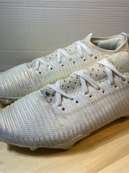 Under Armour White Iridescent Football Cleats Size 12 Art 3028220-100 main image 5